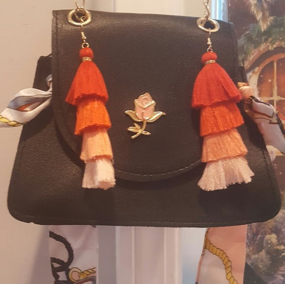 Earrings And Mini Purse set - Picture 4 of 6